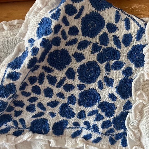 The Coast Brand top- hand embroidered - Picture 3 of 5